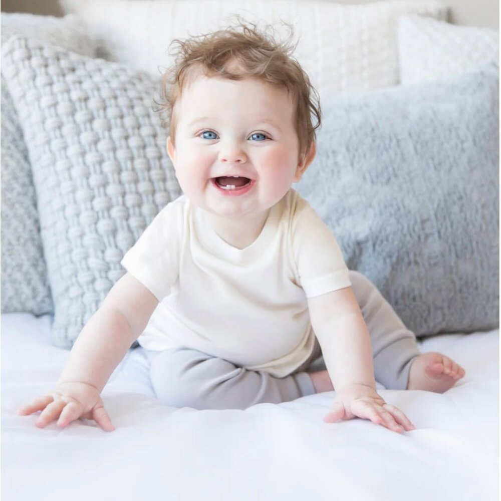 Baby Colored Organics Cream Classic Crew Tee Size 12-18m NWT